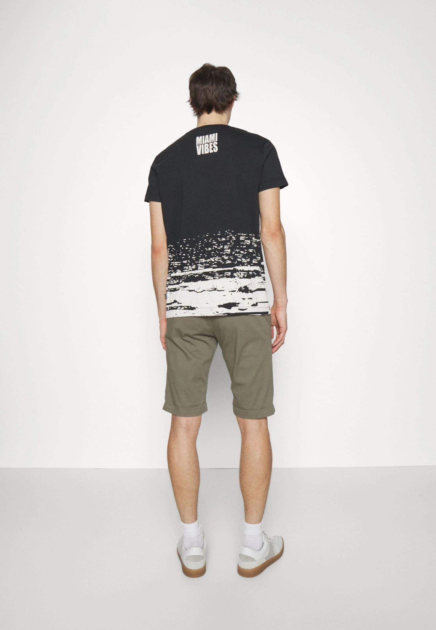 MASON'S London Summer - Shorts - Olive - Image 3