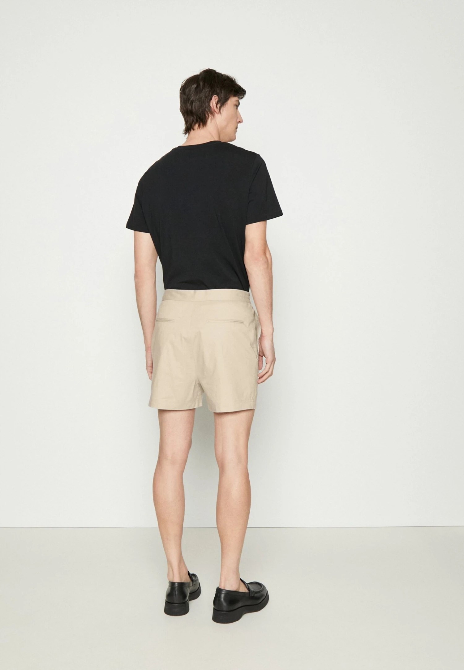 Tiger Of Sweden Birch - Shorts - Cream Sand - Image 3
