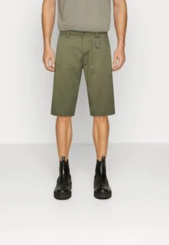 ESPRIT Core- Shorts - Olive