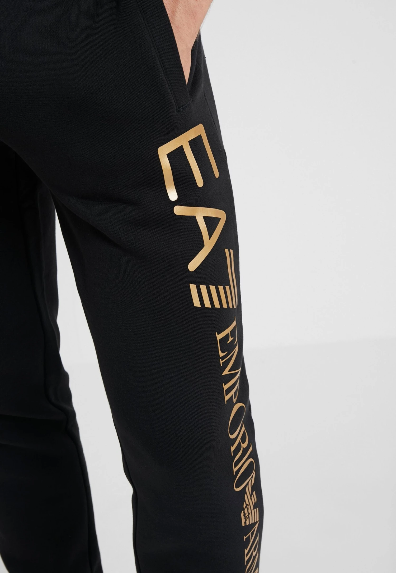 EA7 Emporio Armani Trouser - Joggebukse - Black/Gold - Image 5