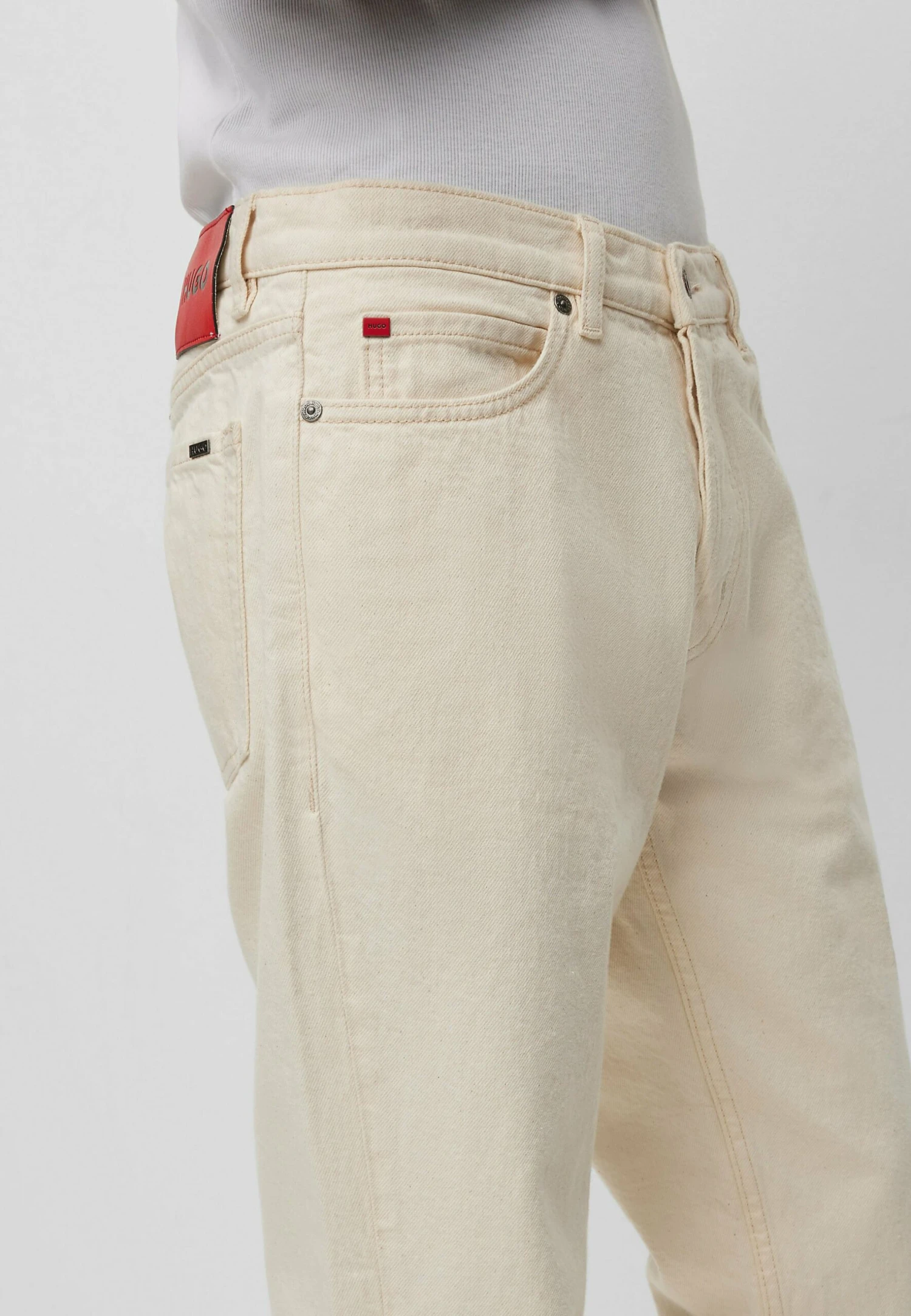 Hugo Jeans Tapered Fit - Natural One - Image 4