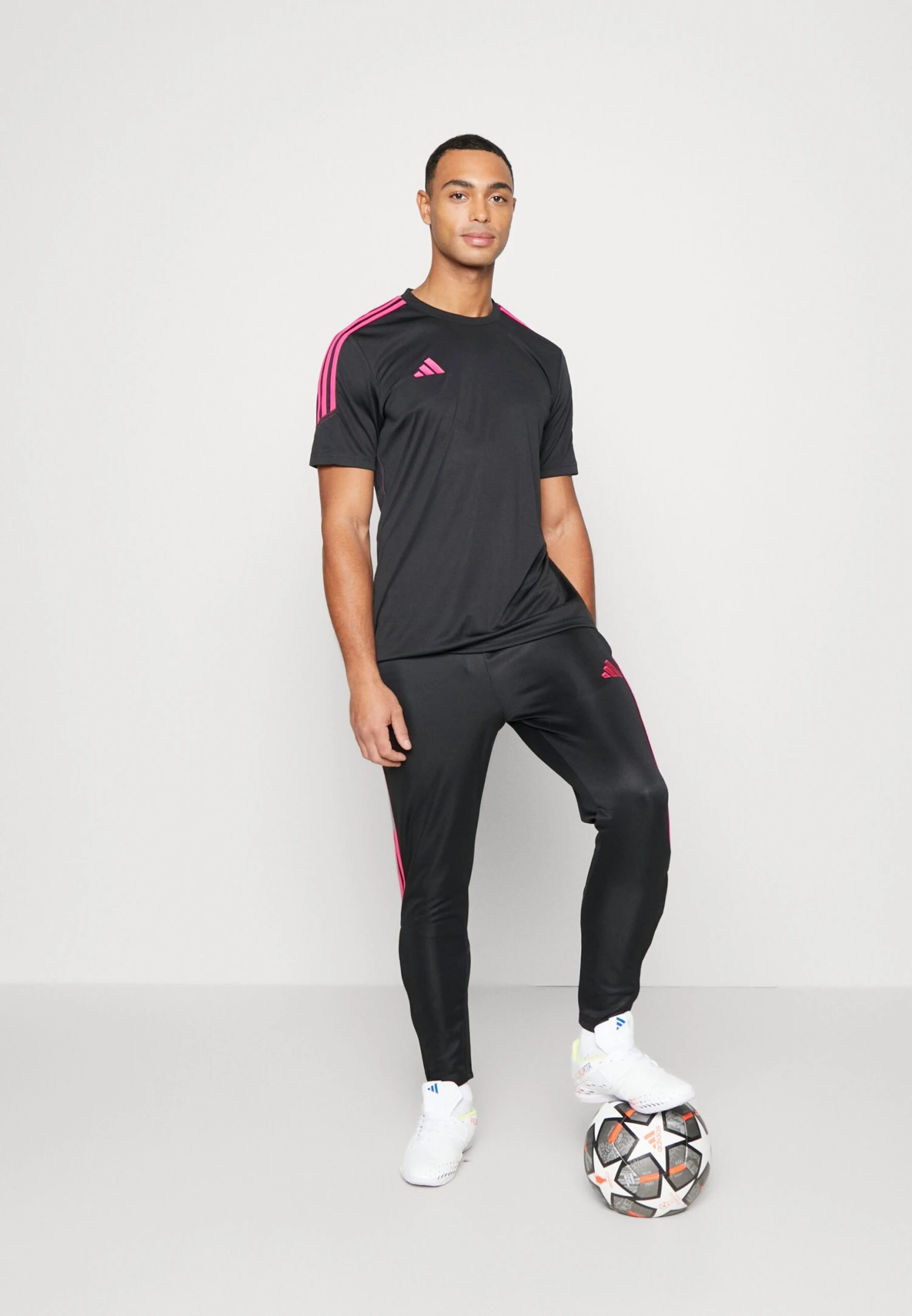 ADIDAS PERFORMANCE Tiro 23 Club Training Pant - Joggebukse - Black/Team Real Magenta - Image 2