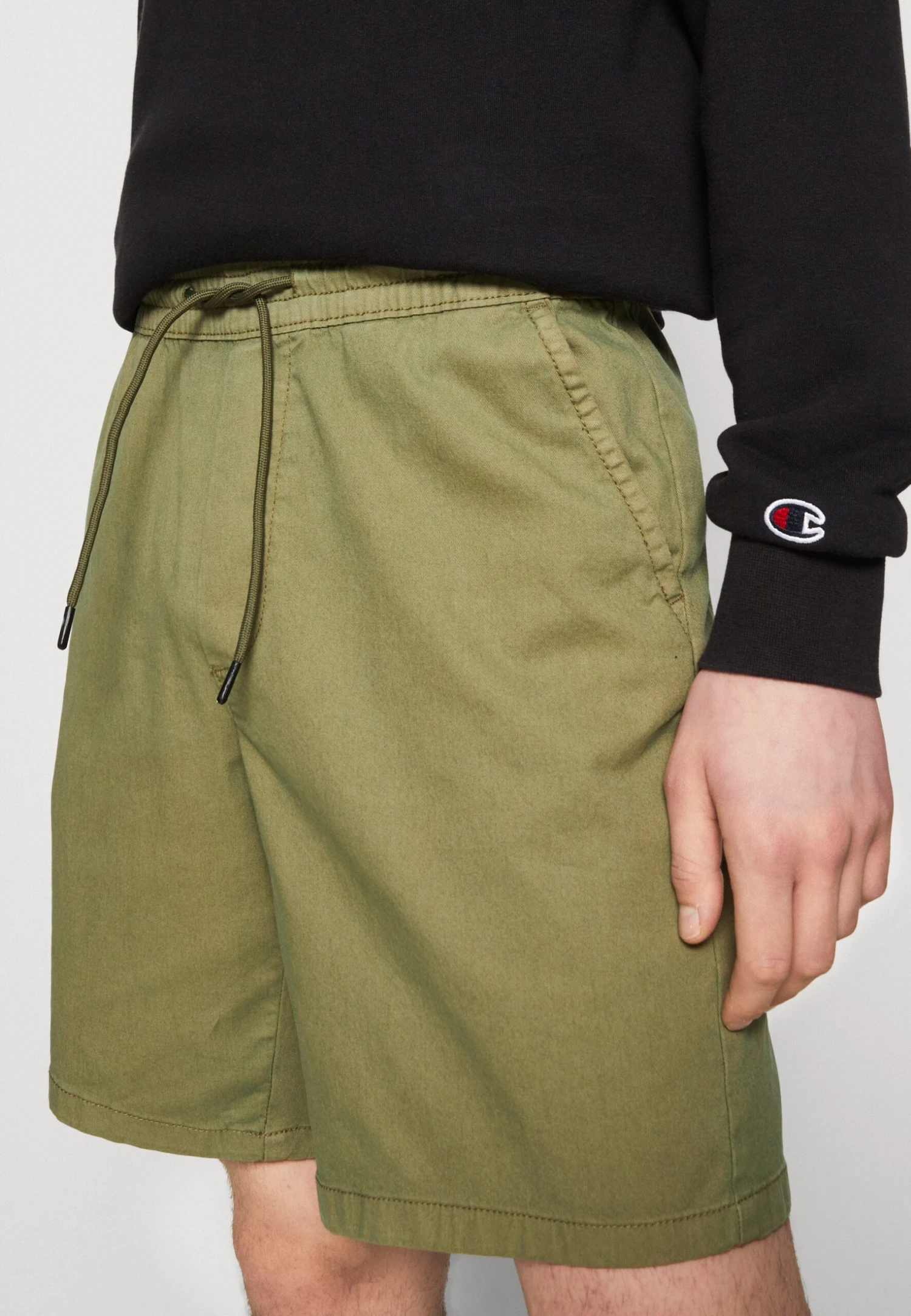 Redefined Rebel Marcus- Shorts - Olivine - Image 4