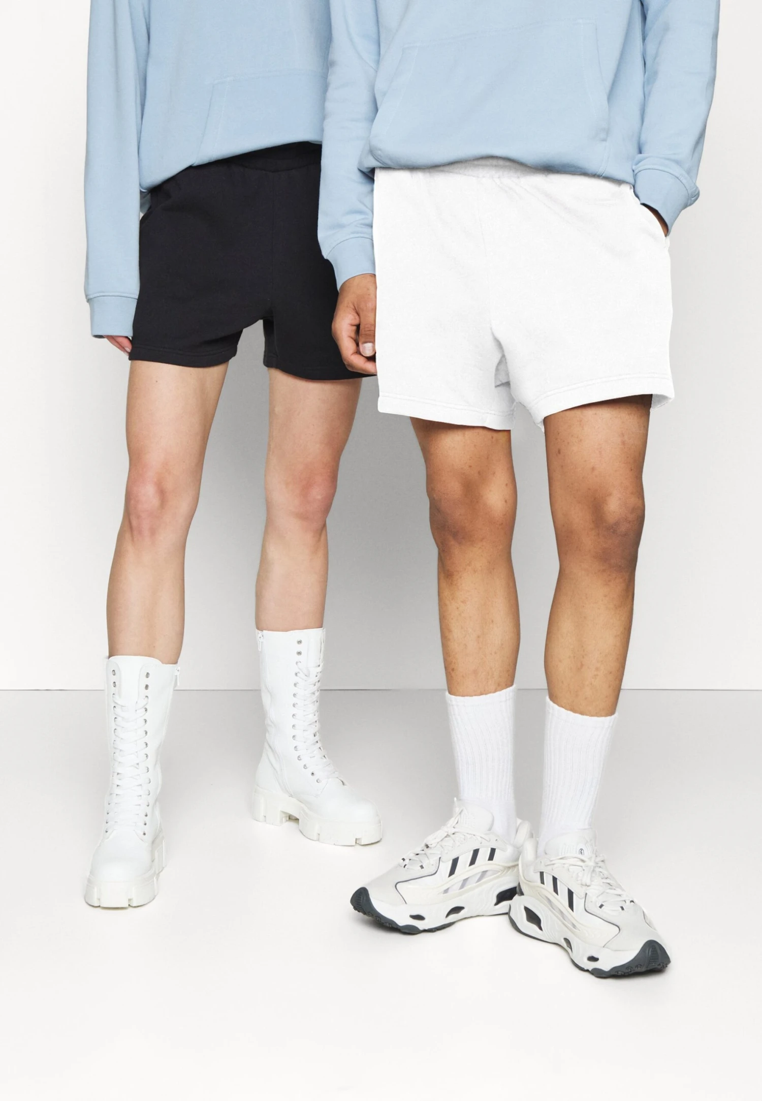 YOURTURN 2 Pack Unisex - Shorts - Black/White - Image 2