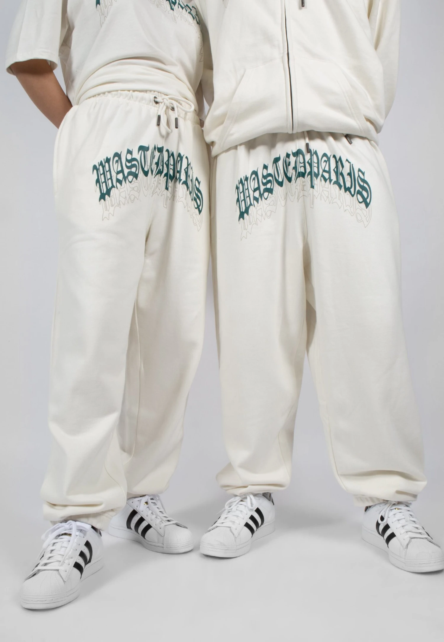 Chill Kingdom Uniisex - Joggebukse - Offwhite