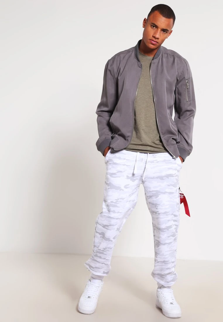 Alpha Industries Fit Pant - Joggebukse - White - Image 2