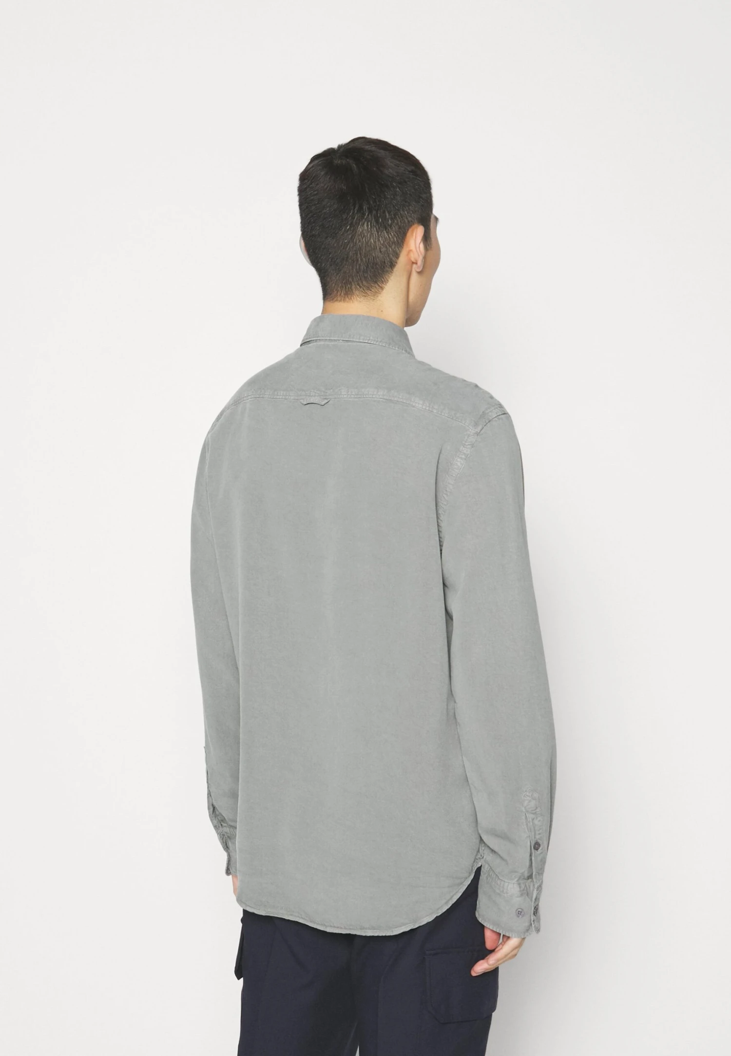 Filippa K Zachary- Skjorte - Smoke Gree - Image 4