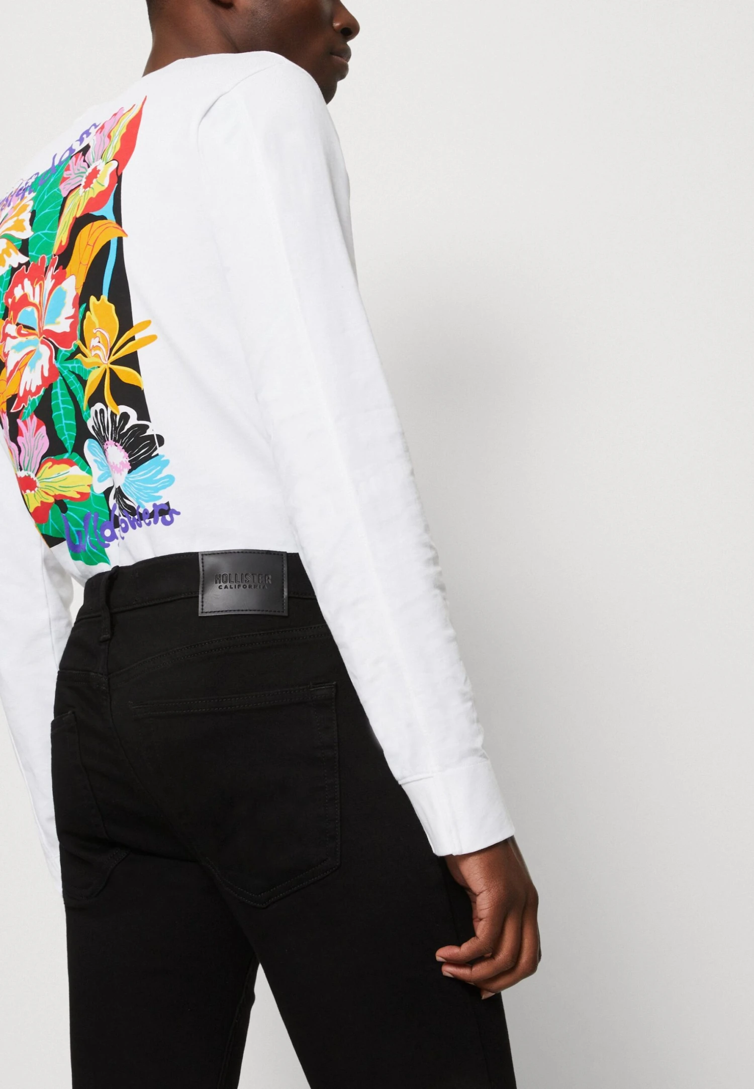 Hollister Co. Slim Cozy No Fade Destroy - Jeans Tapered Fit - Black Denim - Image 4