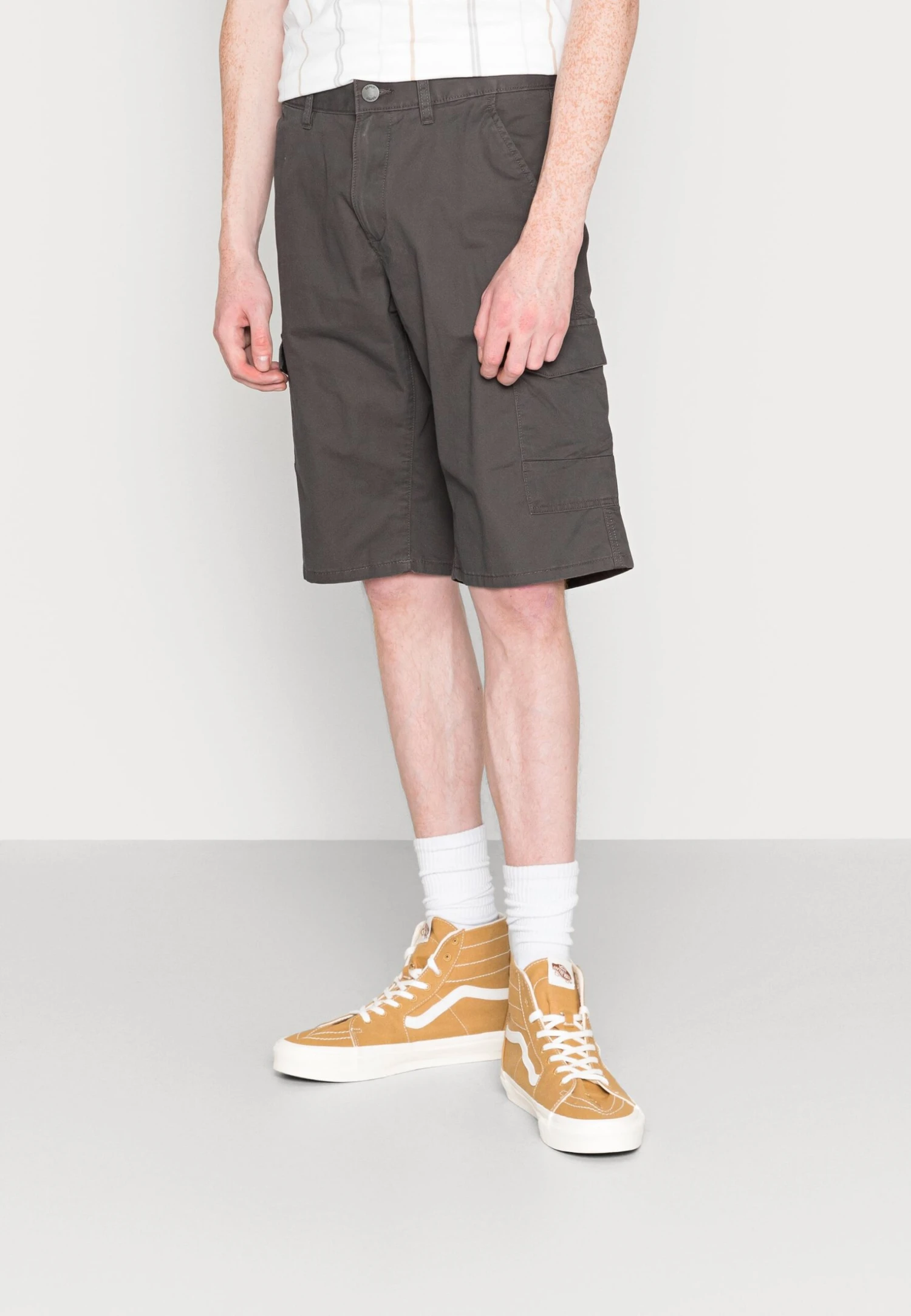 ESPRIT Shorts - Dark Grey