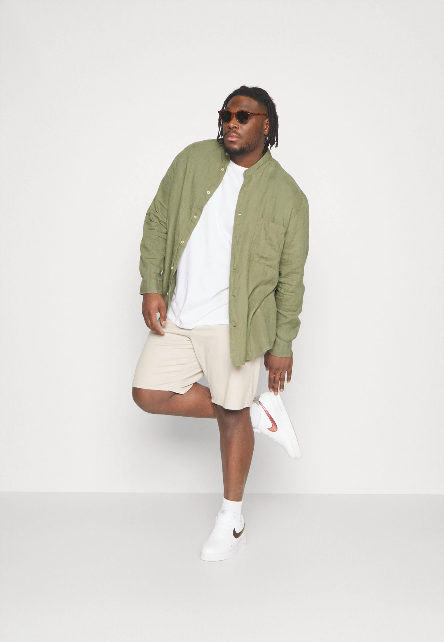 Marc O'Polo Stand Up Collar Long Sleeves One Rectangular Chest Pocket - Skjorte - Olive - Image 2