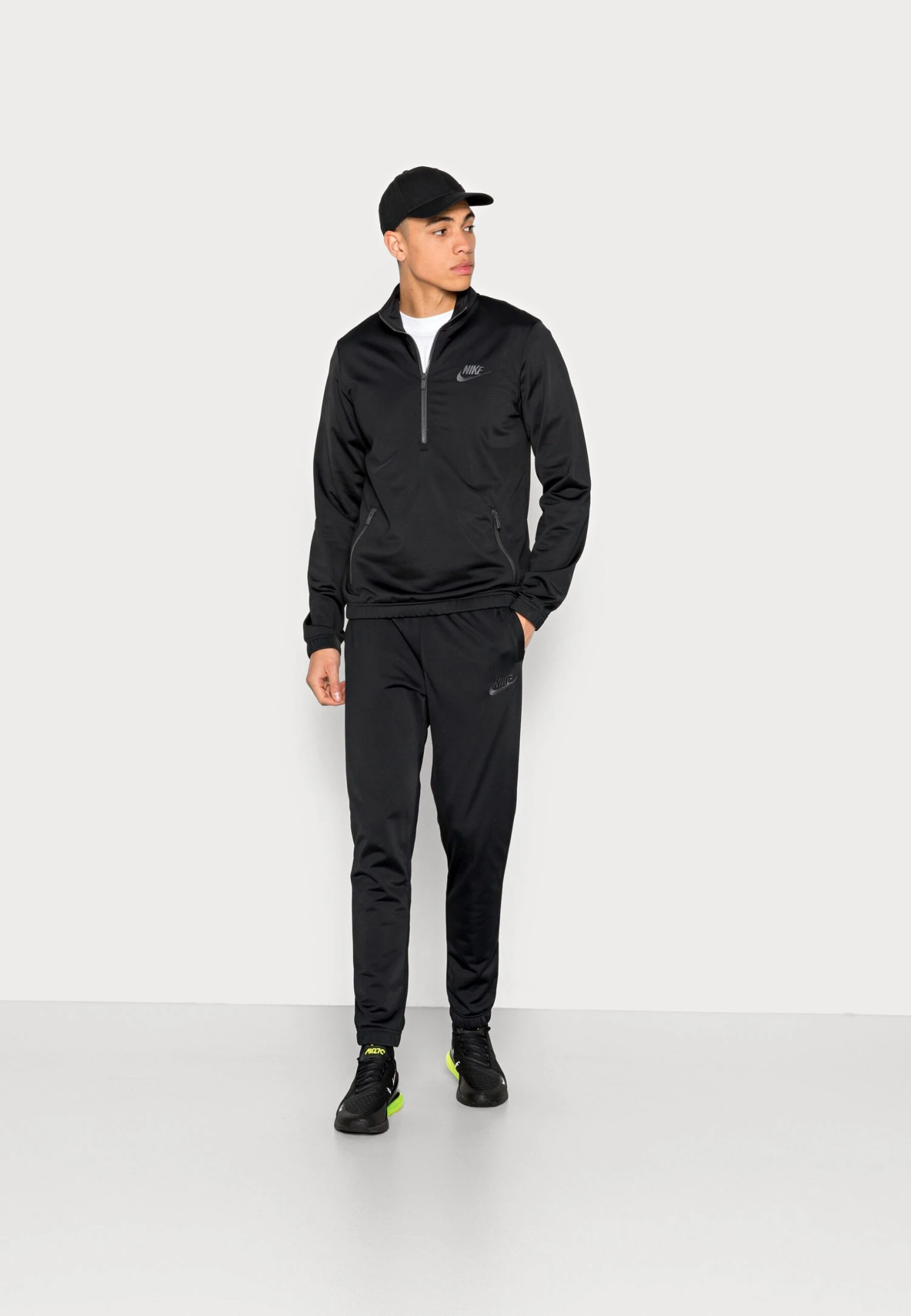 Nike Sportswear M Nk Club Pk Trk Basic - Treningsdress - Black/Smoke Grey - Image 2