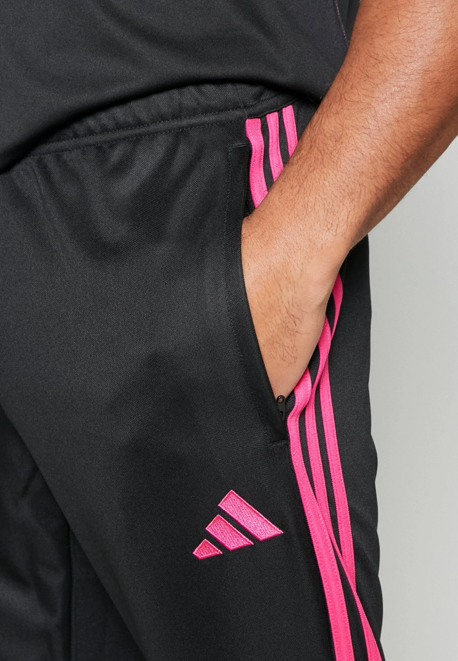 ADIDAS PERFORMANCE Tiro 23 Club Training Pant - Joggebukse - Black/Team Real Magenta - Image 5