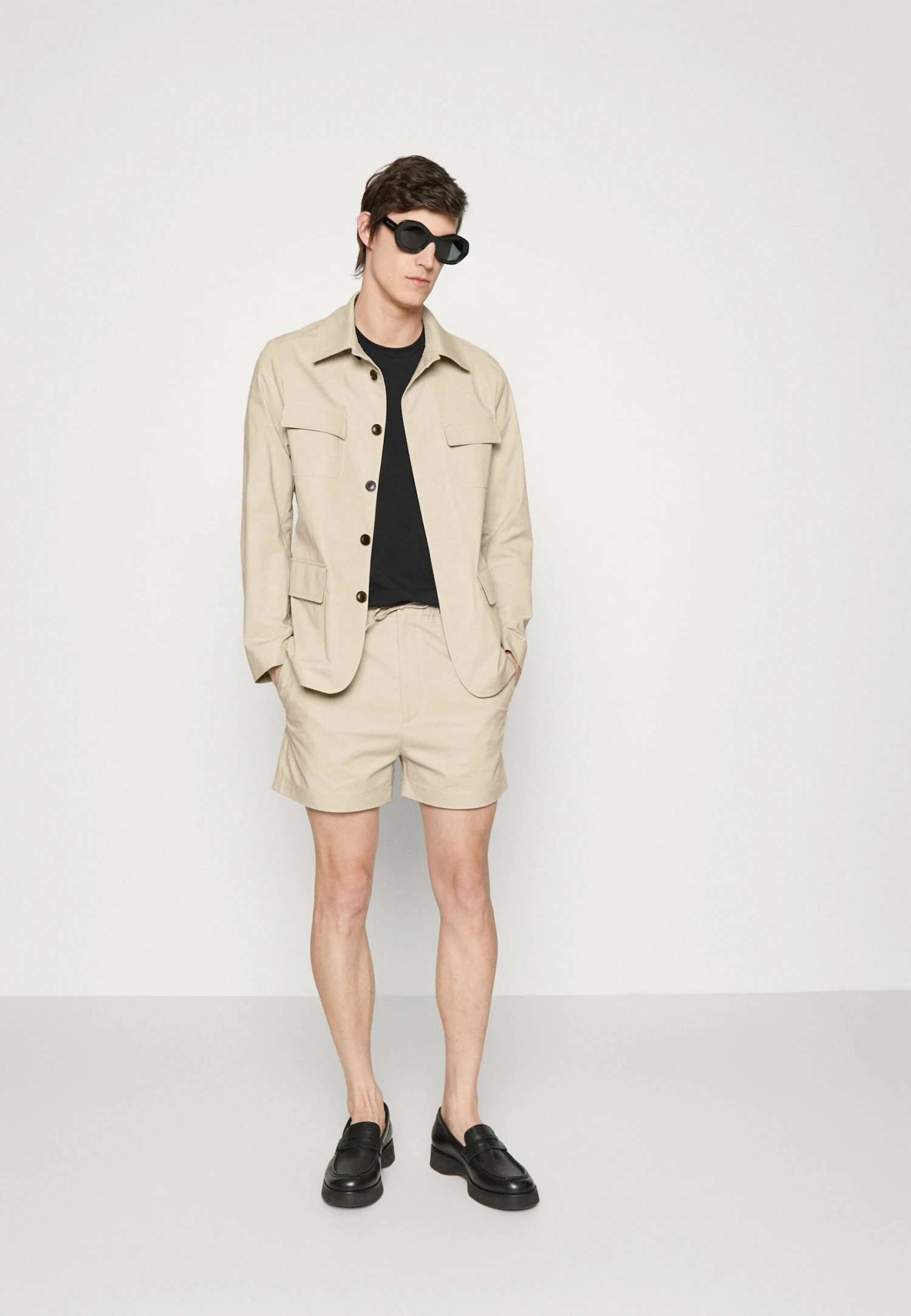 Tiger Of Sweden Birch - Shorts - Cream Sand - Image 2