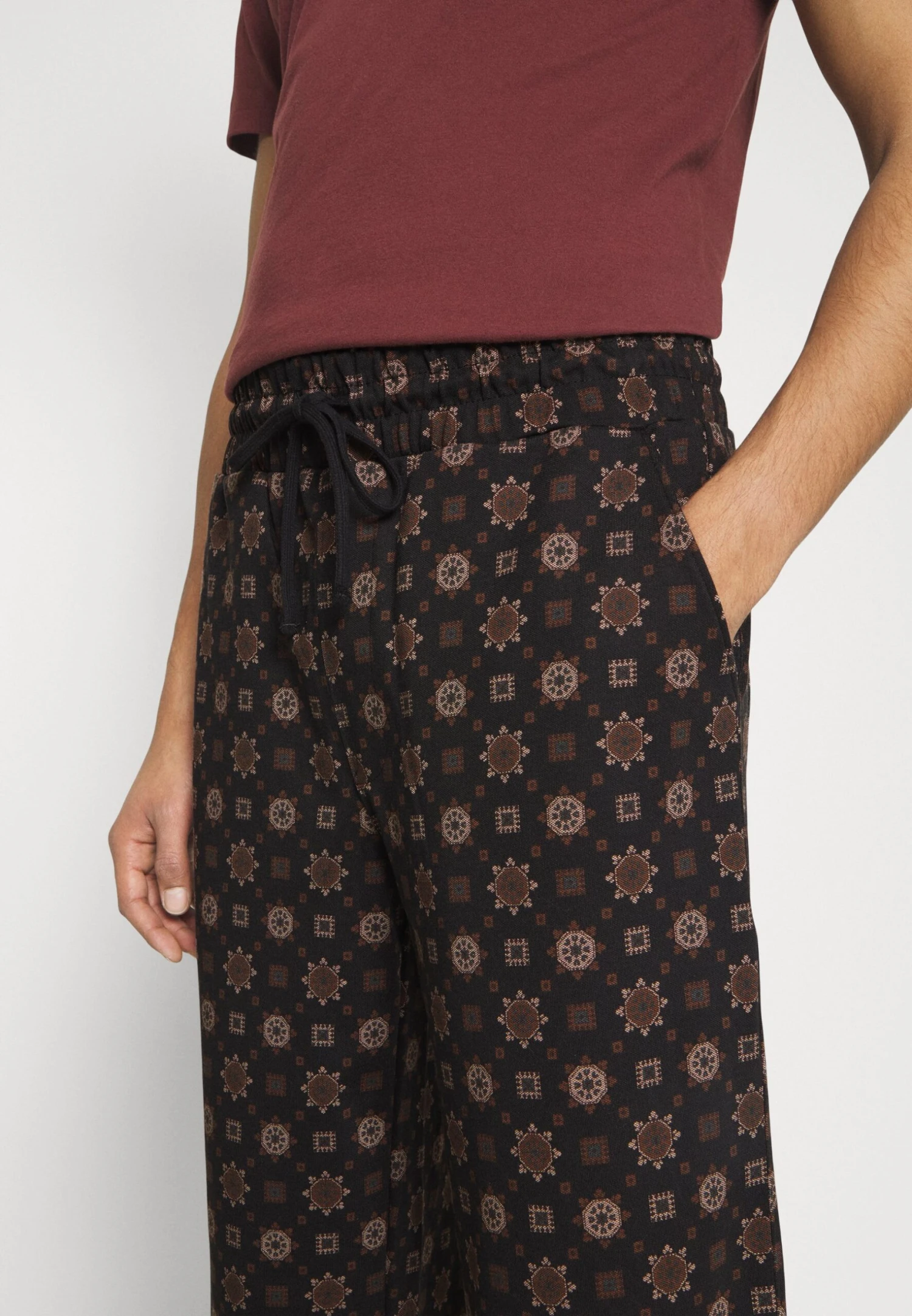 AllSaints Flynn - Joggebukse - Black - Image 4