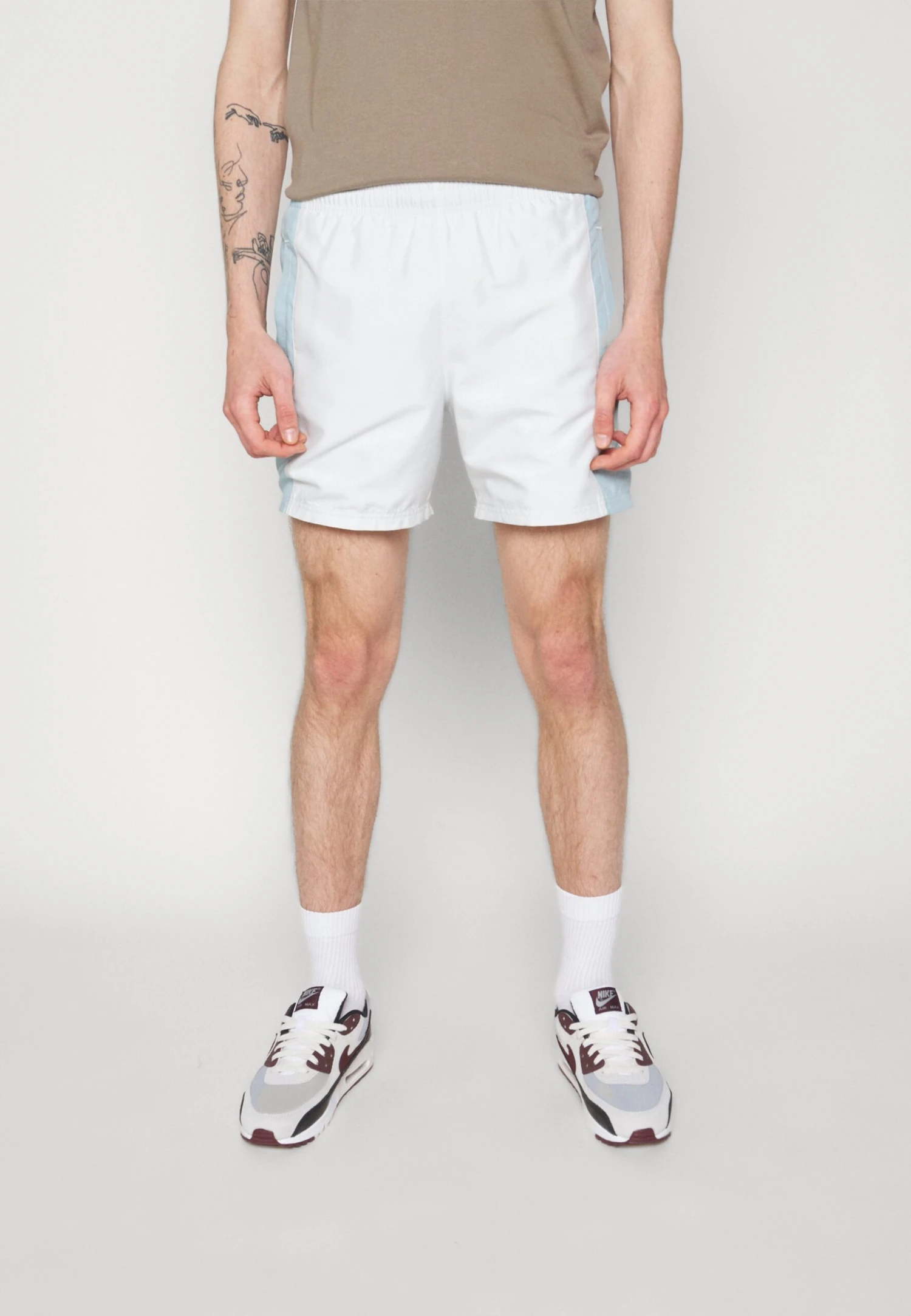 Nike Sportswear Trend Wv - Shorts - Photon Dust/Ocean Bliss - Image 3
