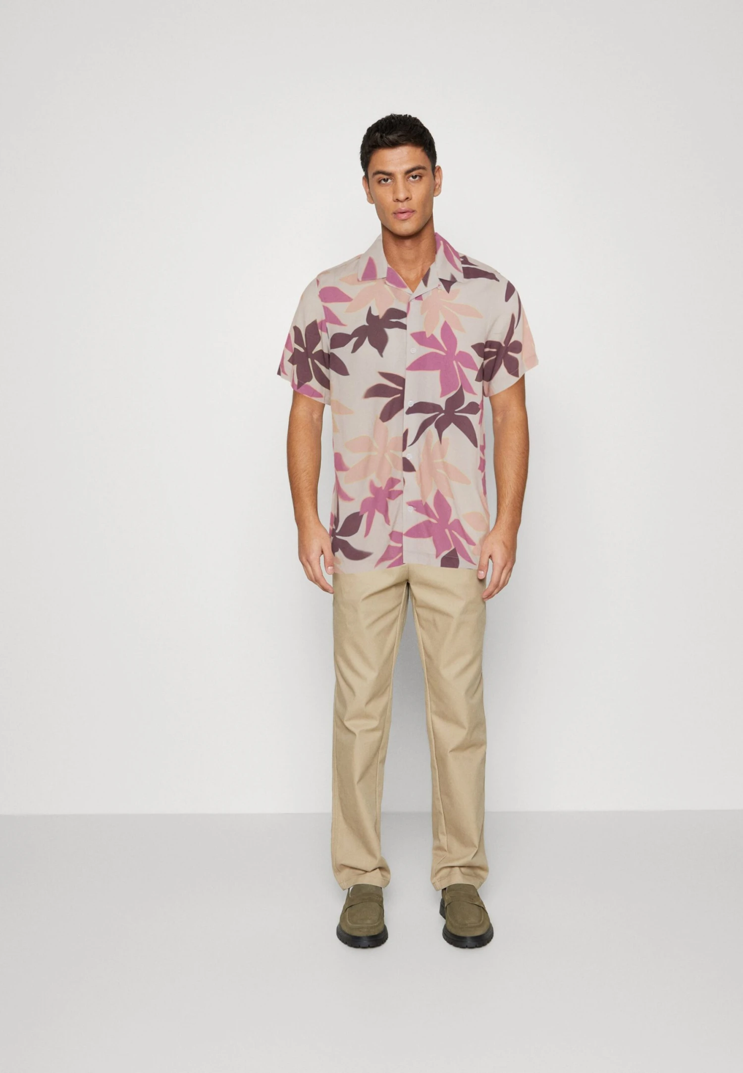 WEEKDAY Coffee Short Sleeve Printed - Skjorte - Beige - Image 2