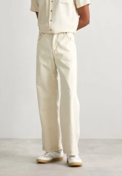 Loose - Jeans Relaxed Fit - Ecru