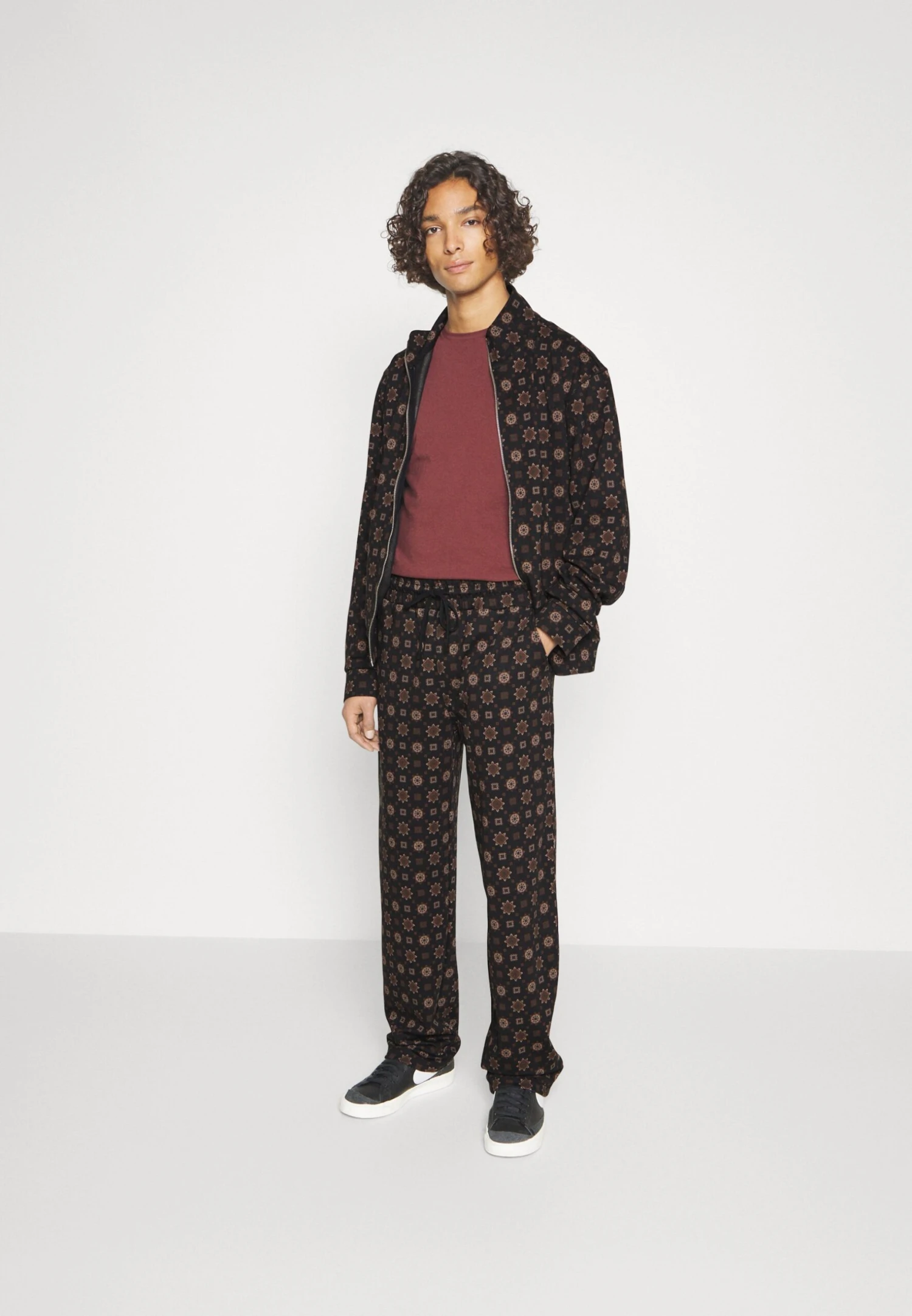 AllSaints Flynn - Joggebukse - Black - Image 2