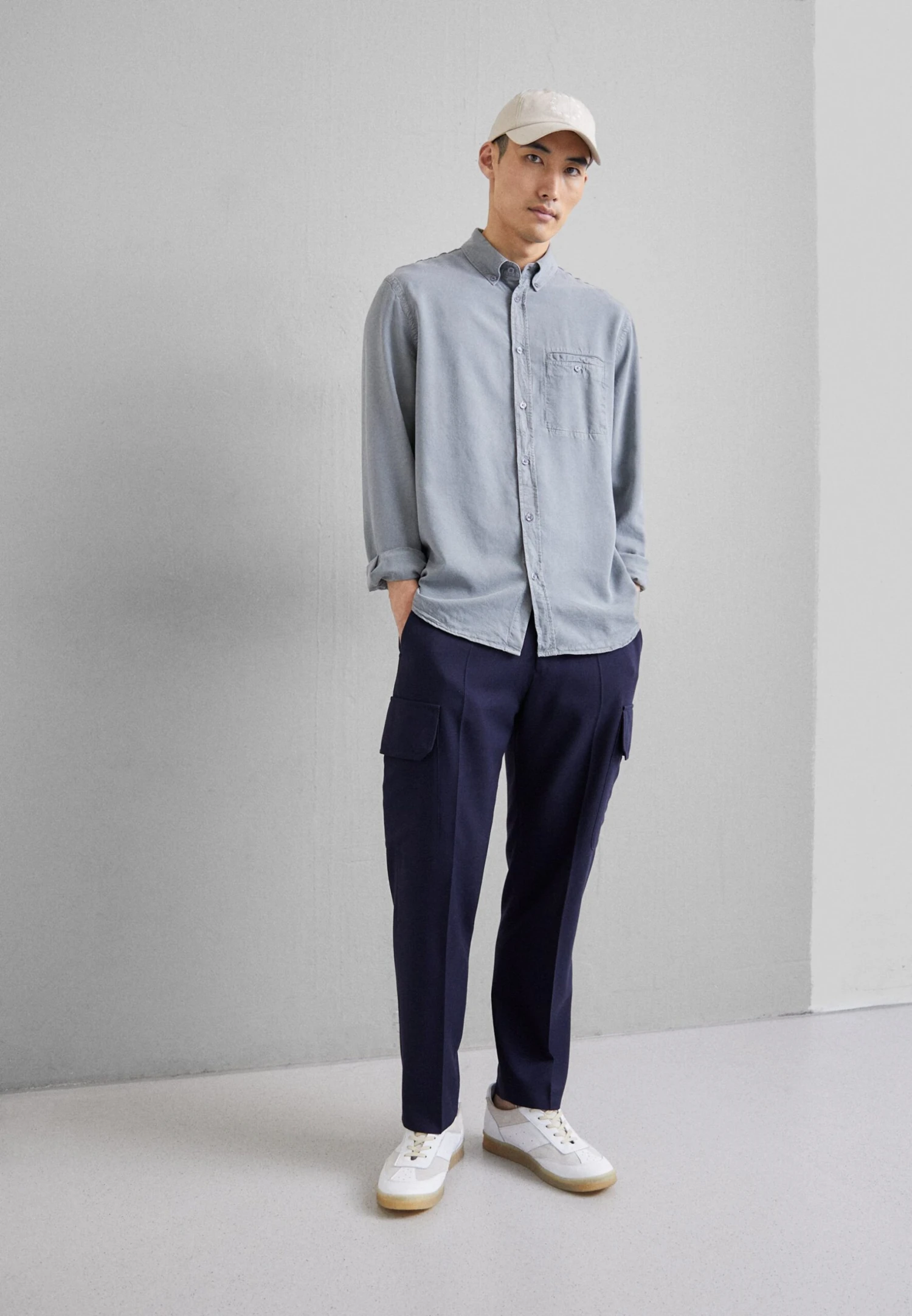 Filippa K Zachary- Skjorte - Smoke Gree - Image 2