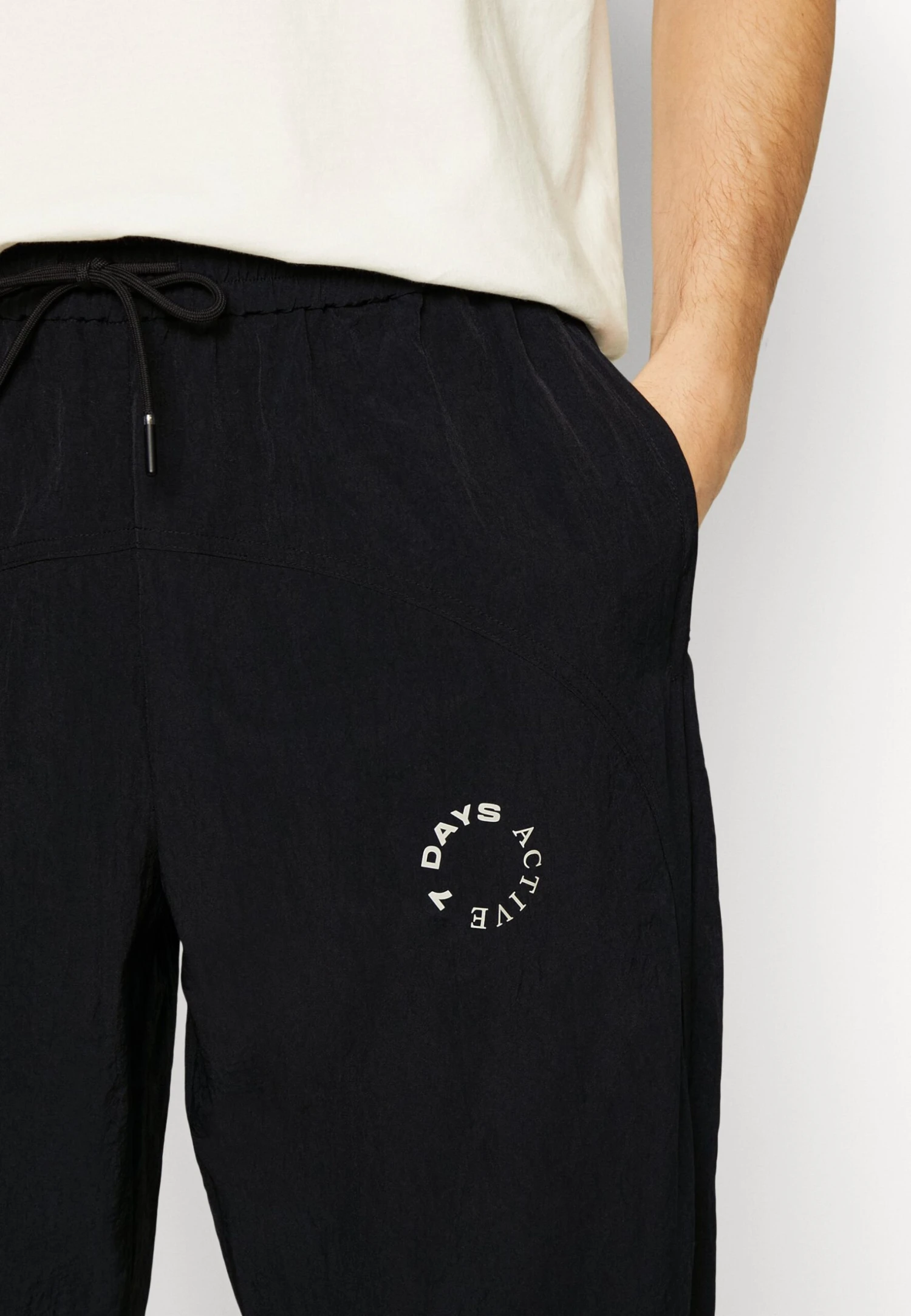 7 Days Active Track- Joggebukse - Black - Image 6