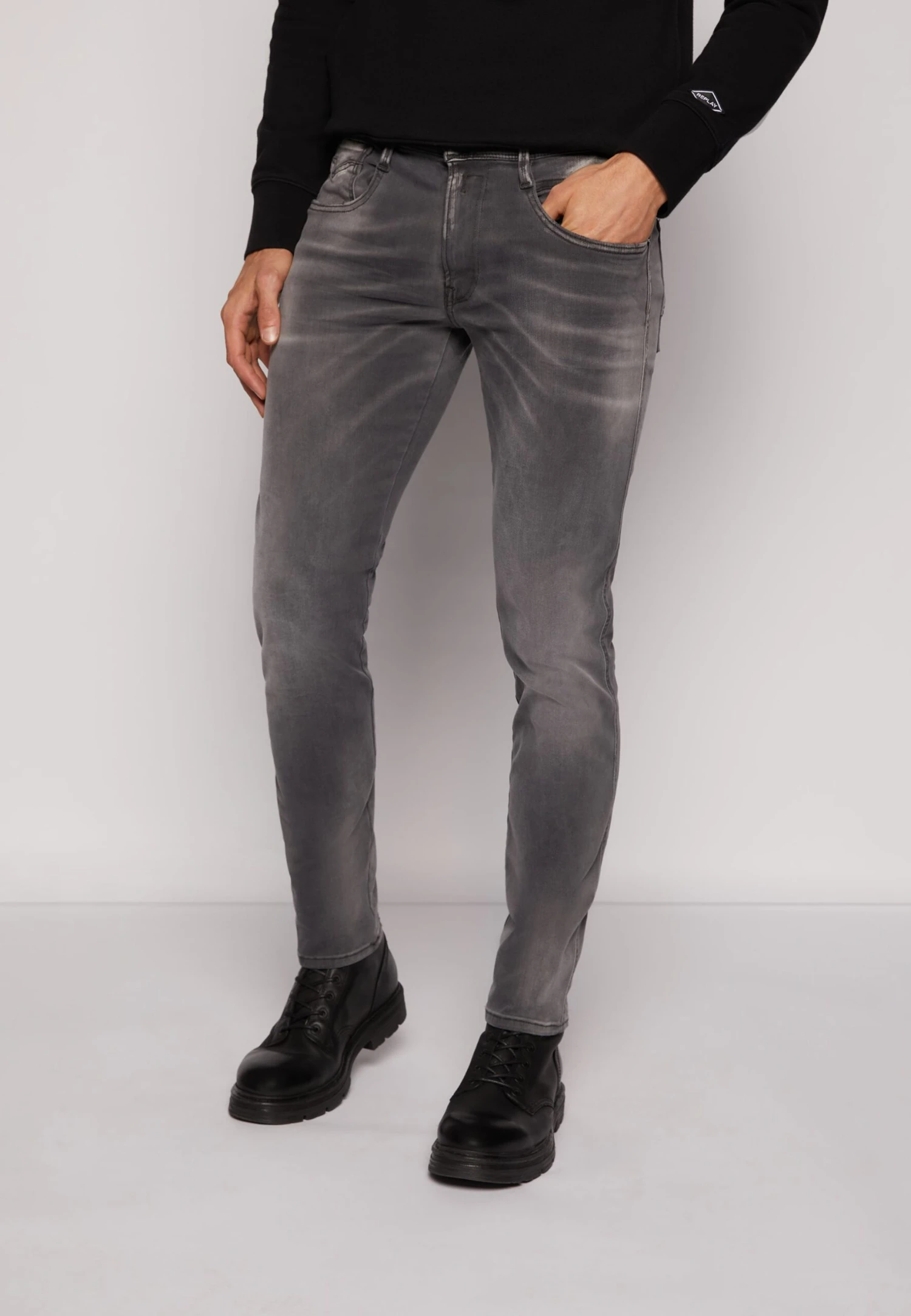 Replay Anbass White Shades - Jeans Tapered Fit - Light Grey - Image 3